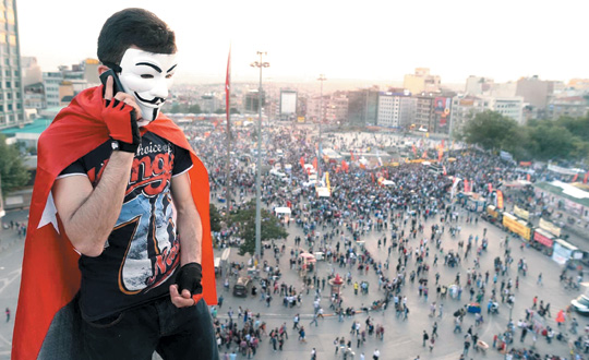 Başörtüsüne sosyoloji Gezi’ye ideoloji! 
