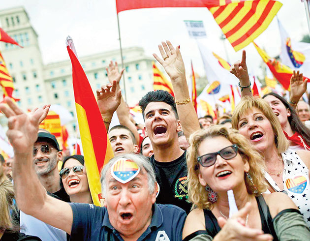 Katalanların ‘sessiz  çoğunluğu’ sokaklarda
