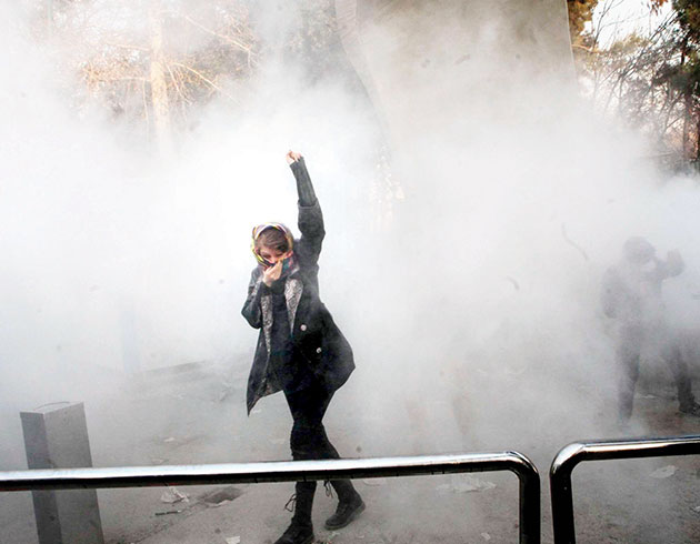 Amaç rejimi devirmek değil İran’ı zayıflatmak