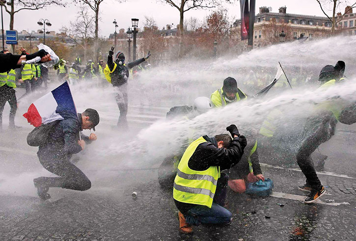 Fransızlar Paris'i fethediyor: Fransız kültürünün kozmopolitizmle savaşı 