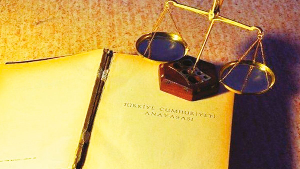 Anayasa yapım süreci Türkiye aydınlanmasını başlatabilir mi?