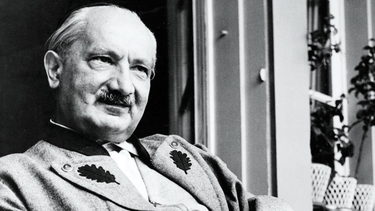 Felsefesi ve siyaseti arasında Heidegger