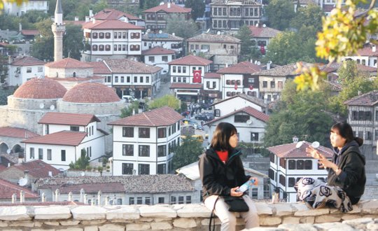 Safranboluda pazar 500 yldr ayn yerde kurulur