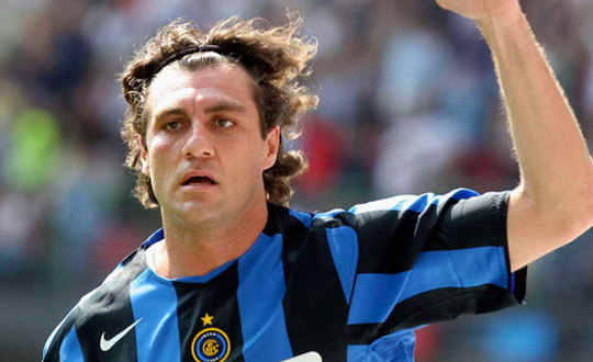 Eski futbolcu Vieri, Inter'i mahkum ettirdi