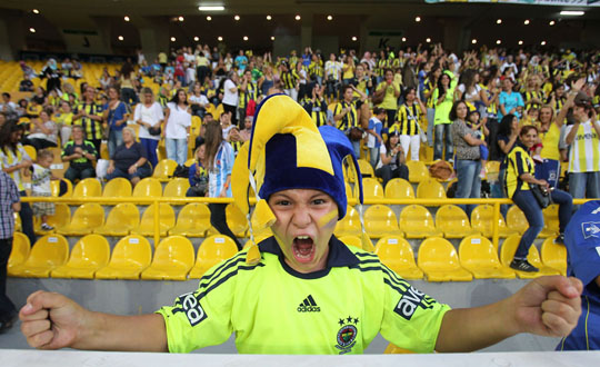 Fenerbahe'nin kadn ve ocuklar uuru!
