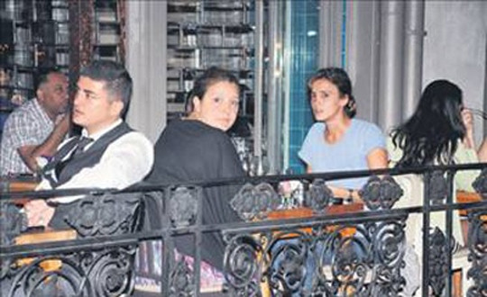 Nehir Erdoan neden sinirlendi?