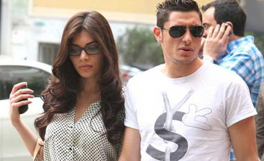 Ceren Hindistan'a byk ok!