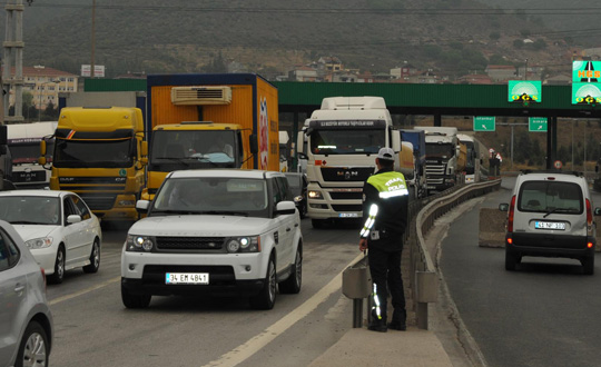 TEM'deki alma trafii kilitledi