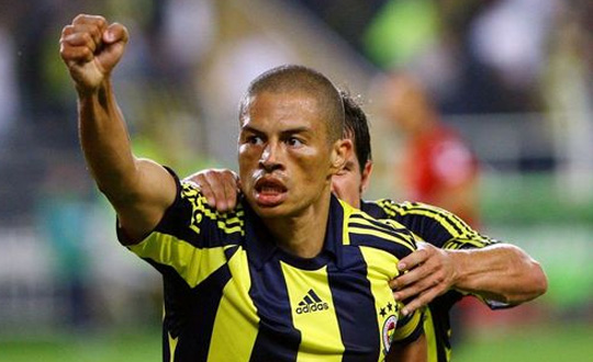 Fenerbahe'den Alex'e teekkr mesaj