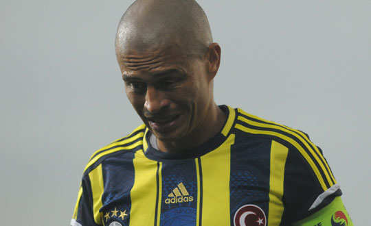 Fenerbahe'de gzler Alex'te