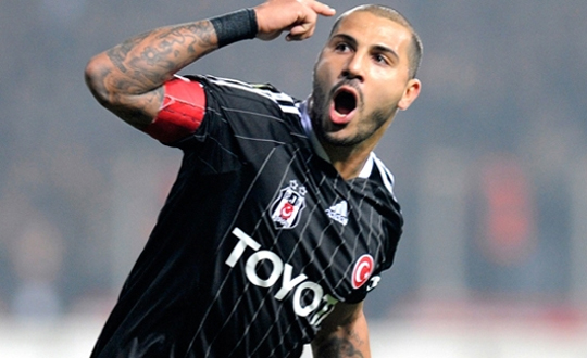 Beikta'tan fla Quaresma aklamas