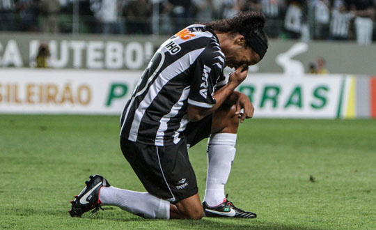 Ronaldinho ov yapt: 3 gol 2 asist!