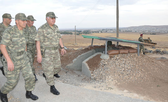 Genelkurmay Bakan Suru'a geldi, snrda tank tatbikat yapld