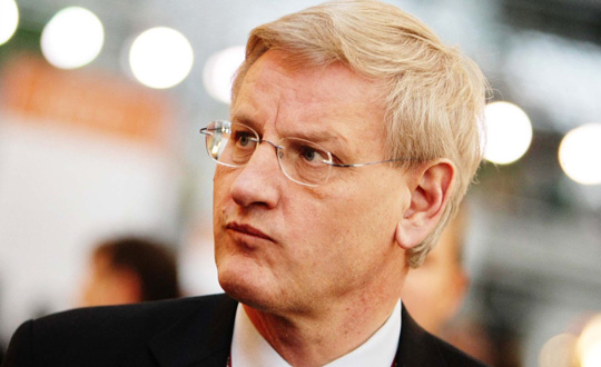 Bildt'ten AB'ye kutlama