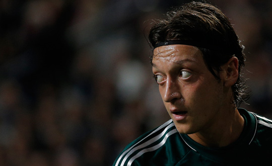 Mesut zil'e 6 ay ceza