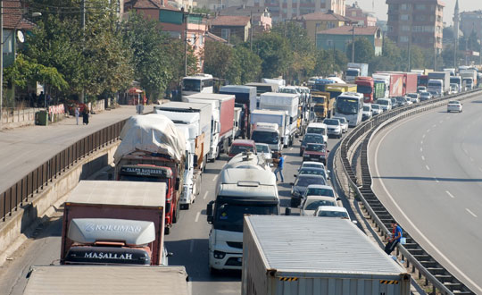 stanbul'da baz yollar kapal