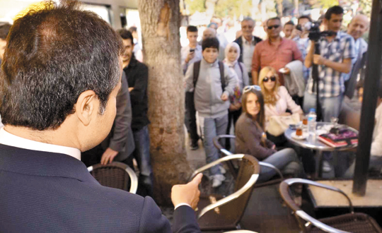 Bakan Kl kzlar byle uyard: Dnerken grmeyeyim sizi