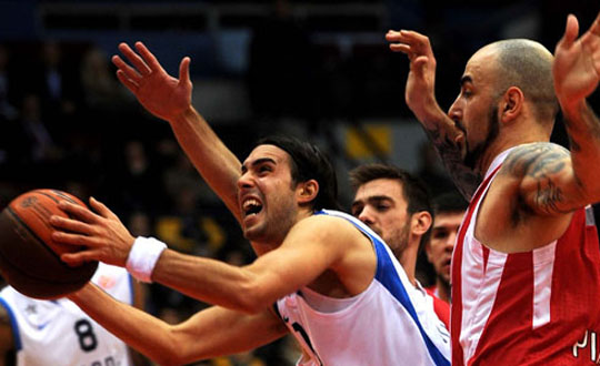 Anadolu Efes ile Olympiakos 19. randevuda