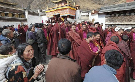 Bir Tibetli daha kendini yakt