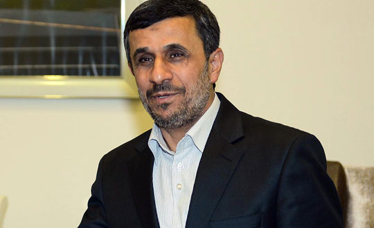 Ahmedinejad, Evin cezaevini ziyaret talebini yineledi