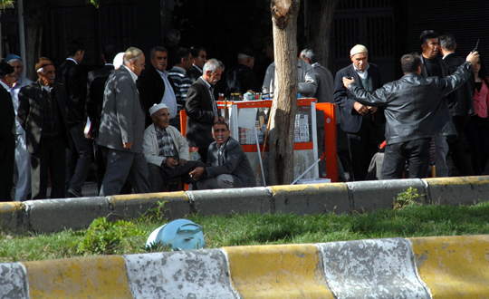 'Sivil cuma namaz'nda bomba panii