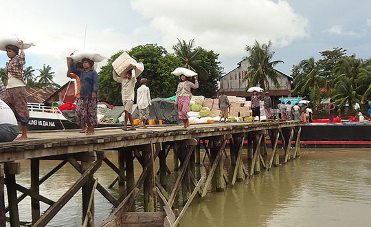 Myanmar'da 110 bin kii evinden oldu