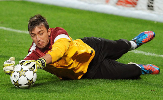 Culio gol atarsa, yemekler Muslera'dan