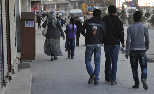 Hakkari esnafndan alk grevine destek