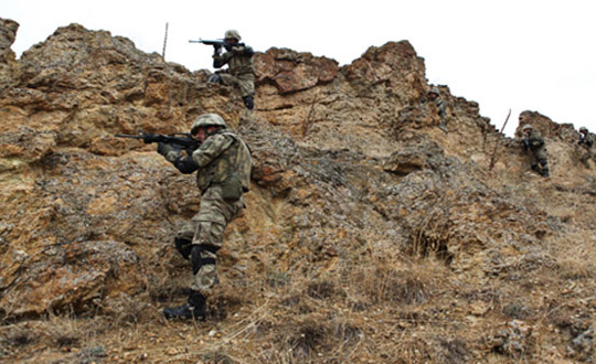 Tunceli Valilii'nden 24 terrist aklamas