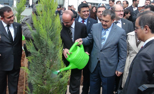 Bakan Erolu'ndan Kilis'e yatrm mjdesi