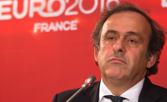 Trabzonsporlulardan Platini'ye ike sorusu