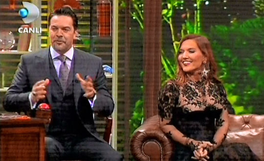 Beyaz Show'da Demet Akaln'a ilgin srpriz