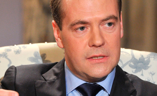 Medvedev'den 'holigan' aklamas