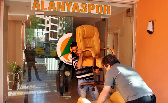  Alanyaspor haciz oku yayor 