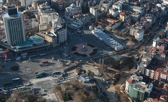 Taksim'deki almalar havadan grntlendi