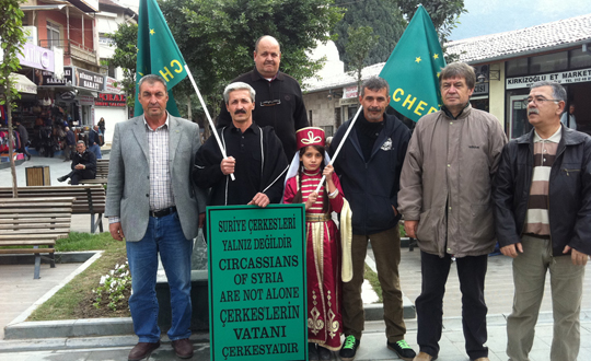 Baba ve kzndan Rusya'ya protesto