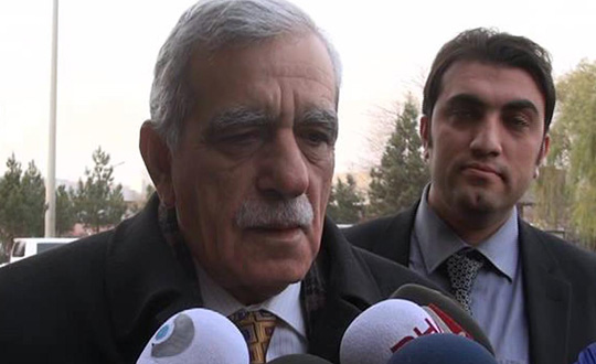 calan'la gren Ahmet Trk'ten ilk aklama