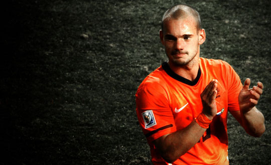 Sneijder transferinde kritik gelime!