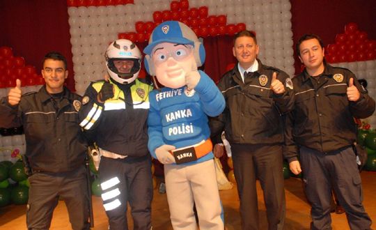 ocuk istismarna kar 'Kanka polis' uygulamas 