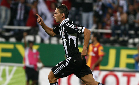 Beikta'ta gzler Holosko'da