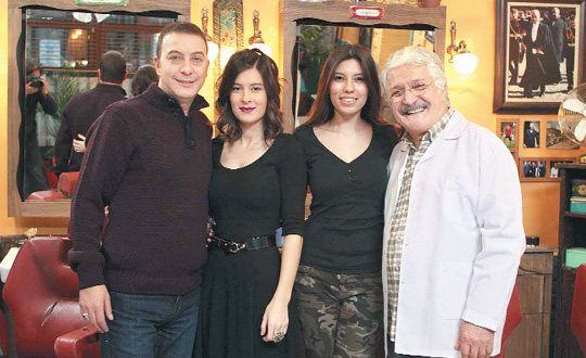 Ali ile Aye nihayet mahallesine kavutu