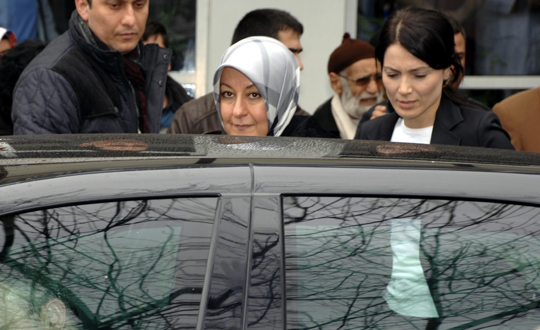  Hayrnnisa Gl, hastanedeki babasnn yannda