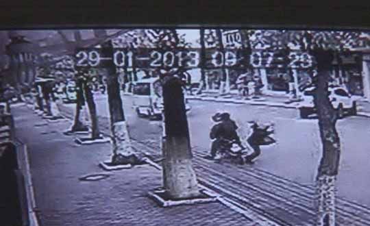 Fethiye'deki motosiklet kazas gvenlik kamerasnda  