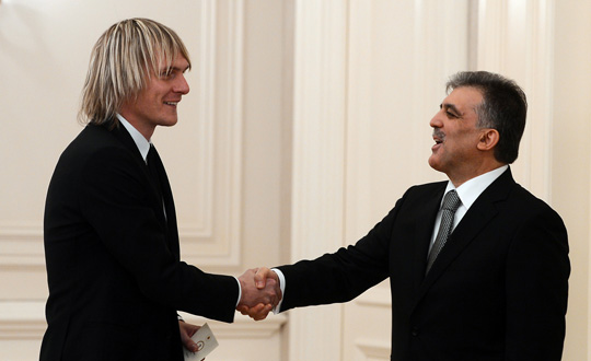 Krasic Abdullah Gl ile yemek yedi
