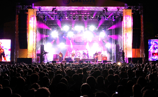 Efes Pilsen One Love Festival,  Haziran'da 