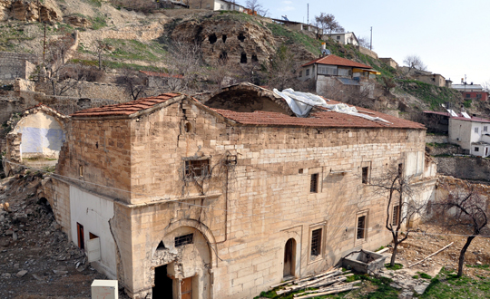 Grn'deki tarihi kilise restore ediliyor
