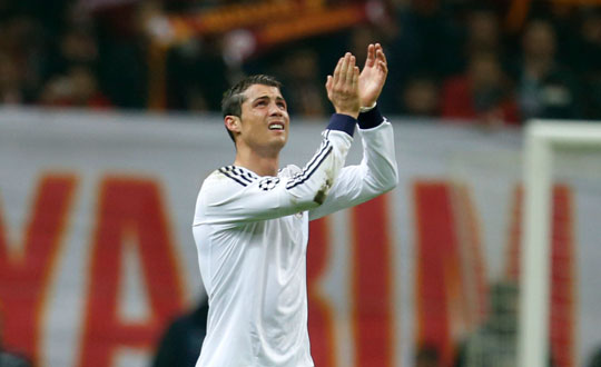 Ronaldo Galatasaray tribnlerini alklad