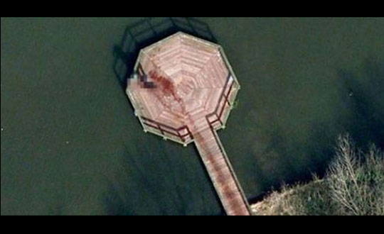 Google Earth'den cinayet fotosu!