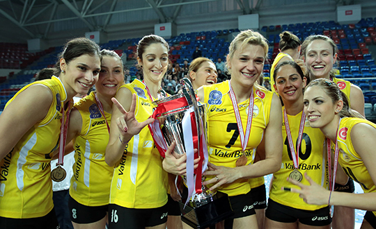 Voleybolda ampiyon belli oldu