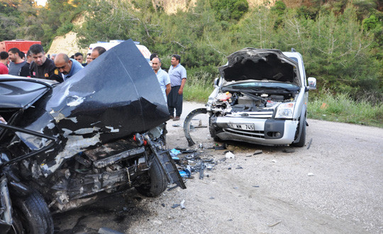 Adana'da dn dn kaza: 1 l, 6 yaral